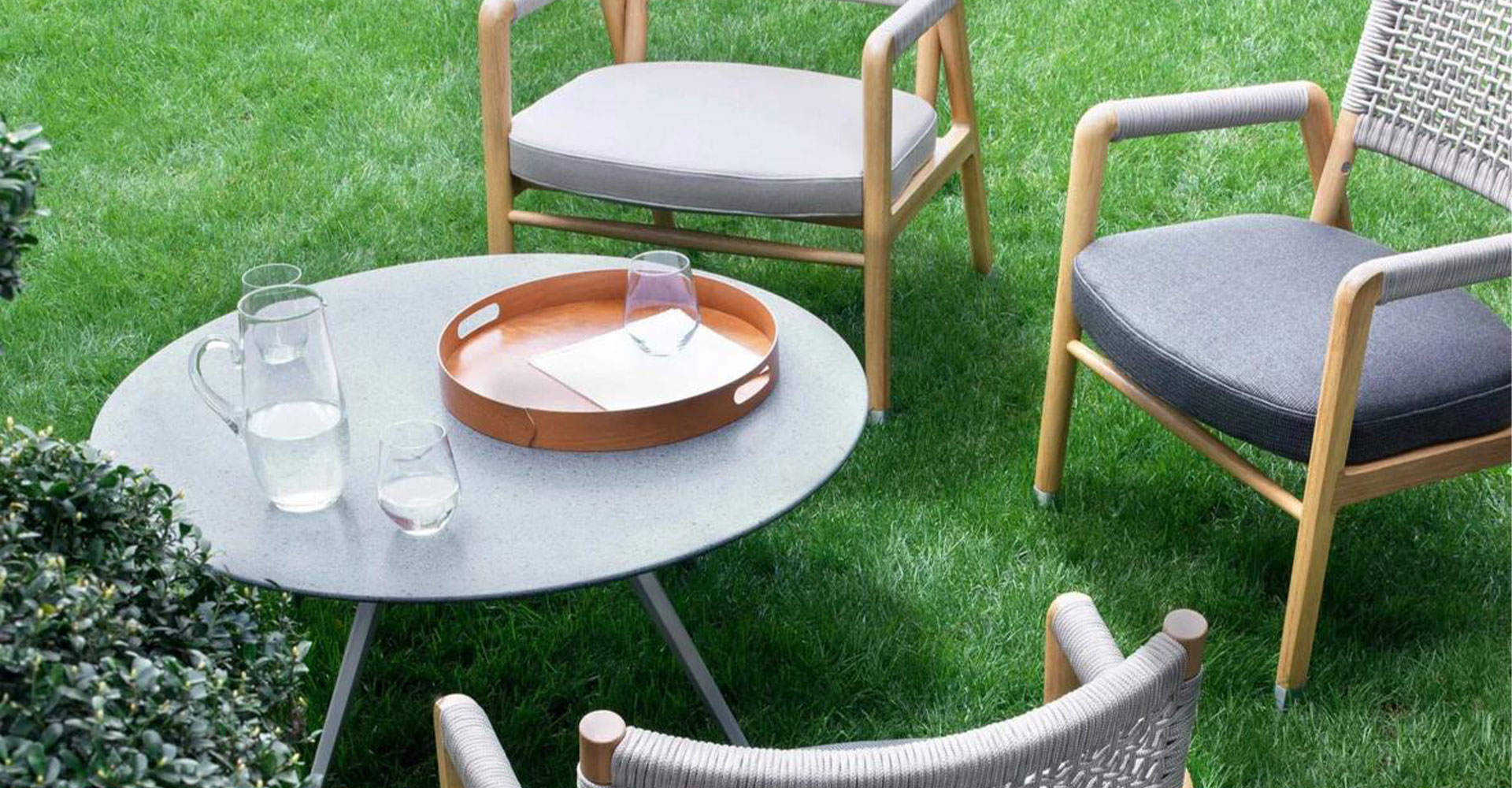 OUTDOOR-SMALL TABLE 1