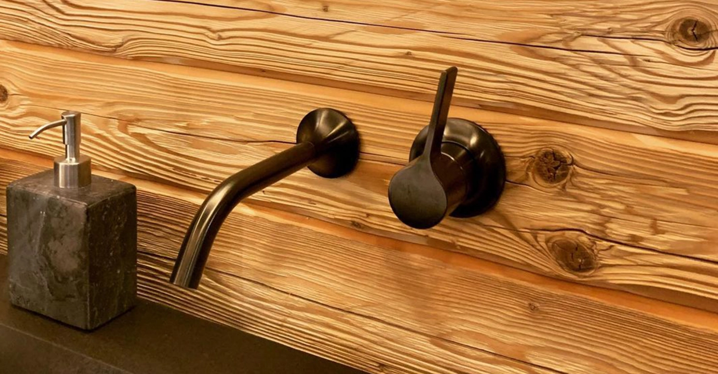 VAIA tap brushed dark platinum matt 1